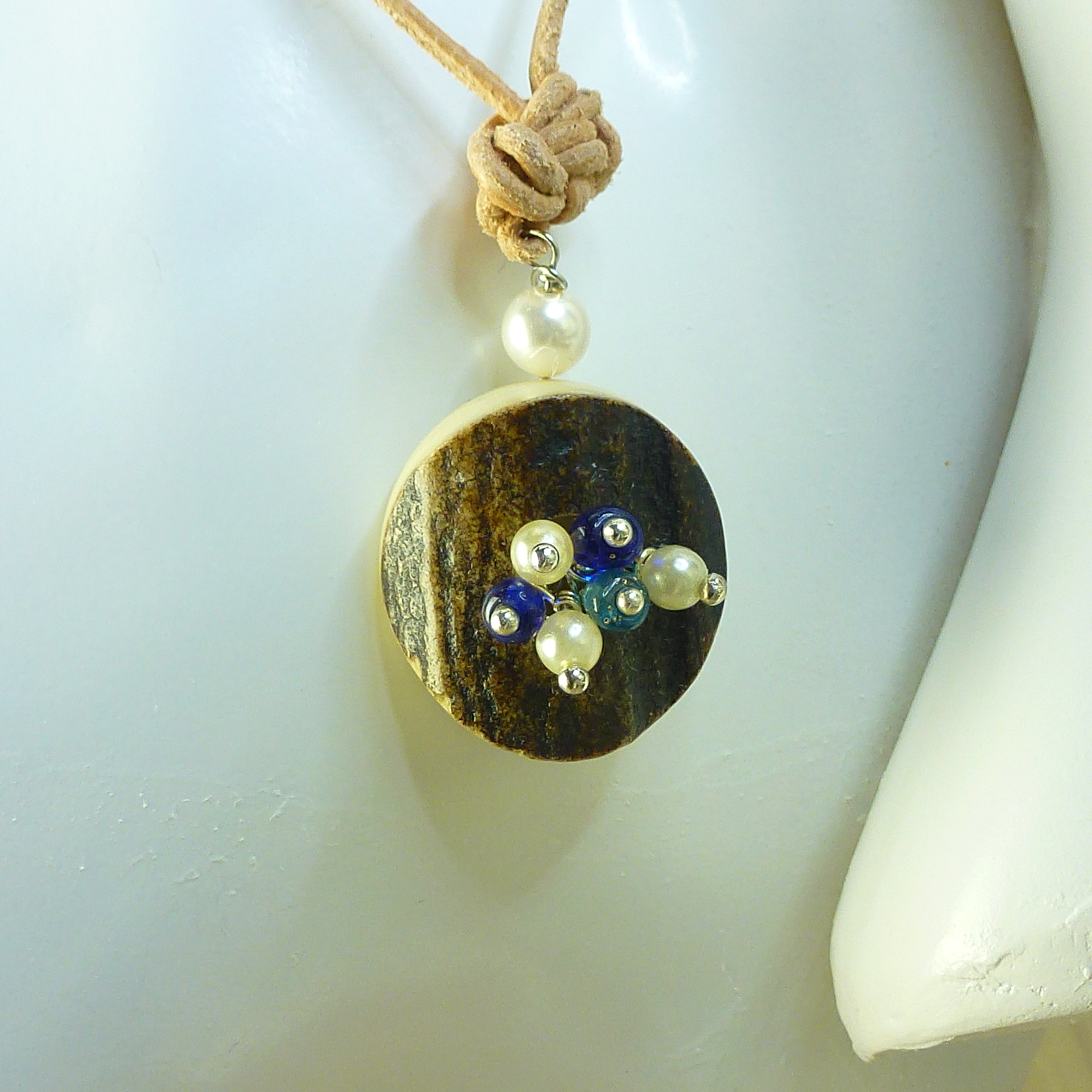 Ein alter Knopf wird zu einem lustigen Ang&auml;nger.